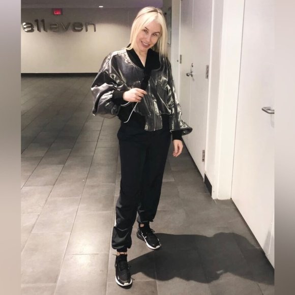 Women's Cropped Shiny Metallic Zip Front Bomber Jacket Navy Blue One Size - Picture 2 of 7